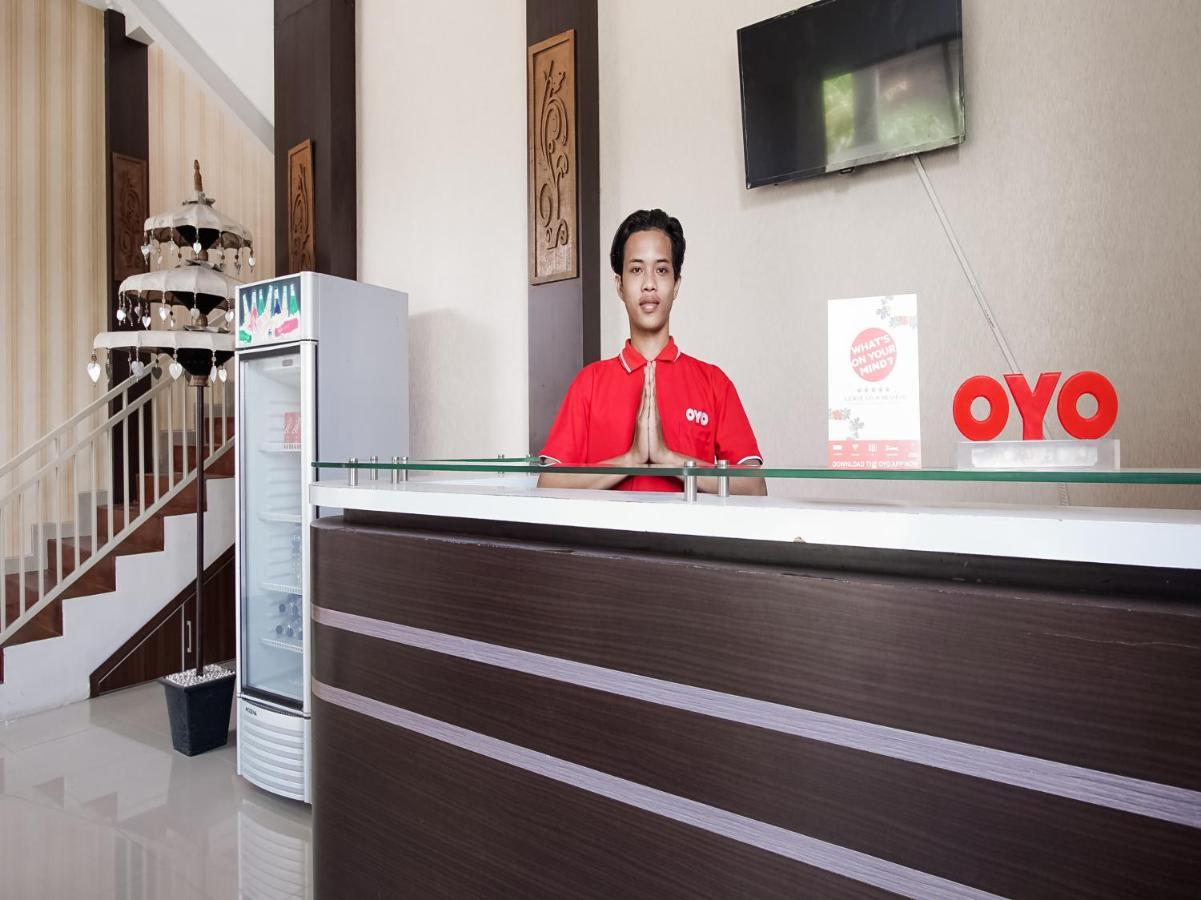 Oyo 3935 Artha Ambarukmo Exclusive Hotel Yogyakarta Exterior photo